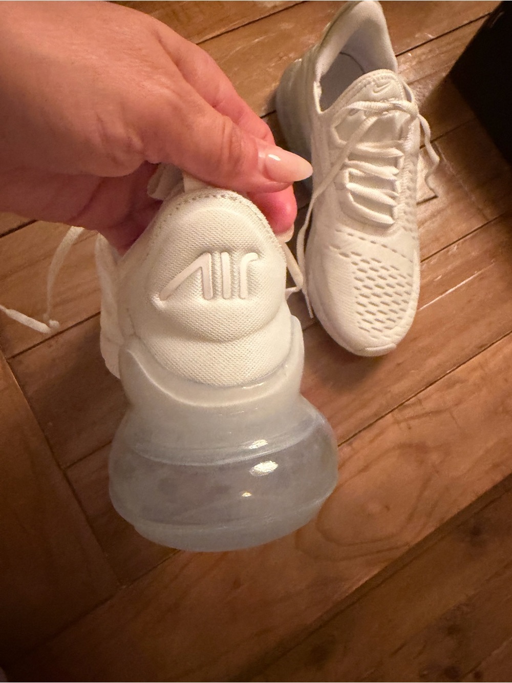 Nike Women’s Air Max 270 in White with Pale clear Heel - Picture 8 of 9